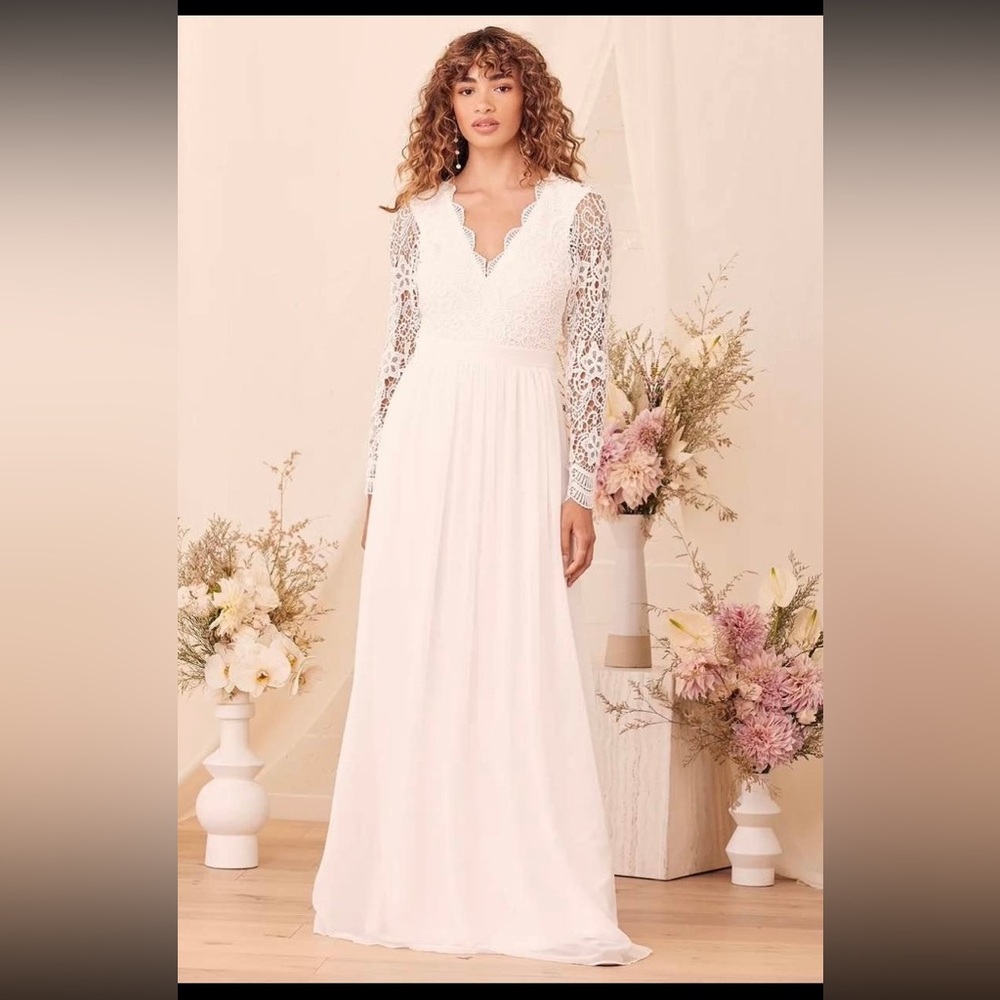 Lulu's Elegant White Lace Wedding Dress
